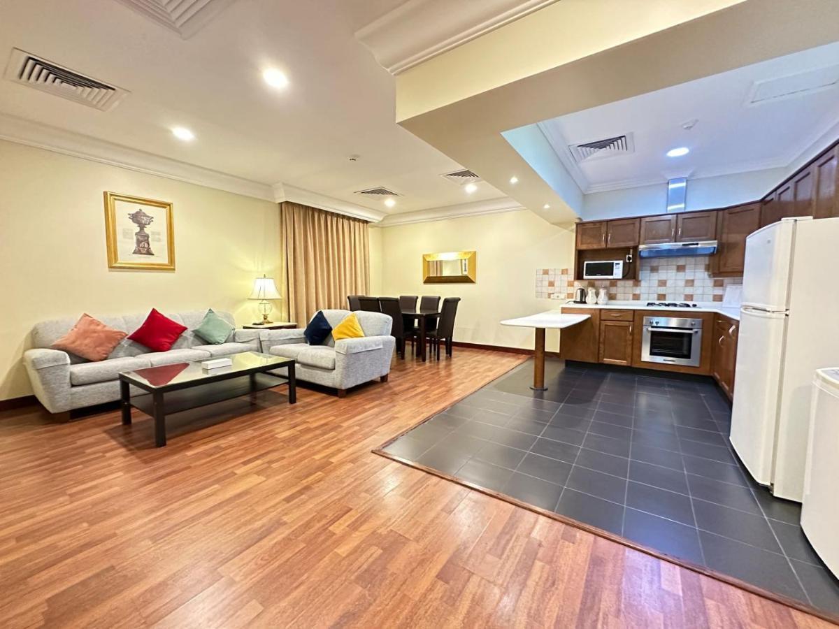 The Palace Suites El-Huber Dış mekan fotoğraf