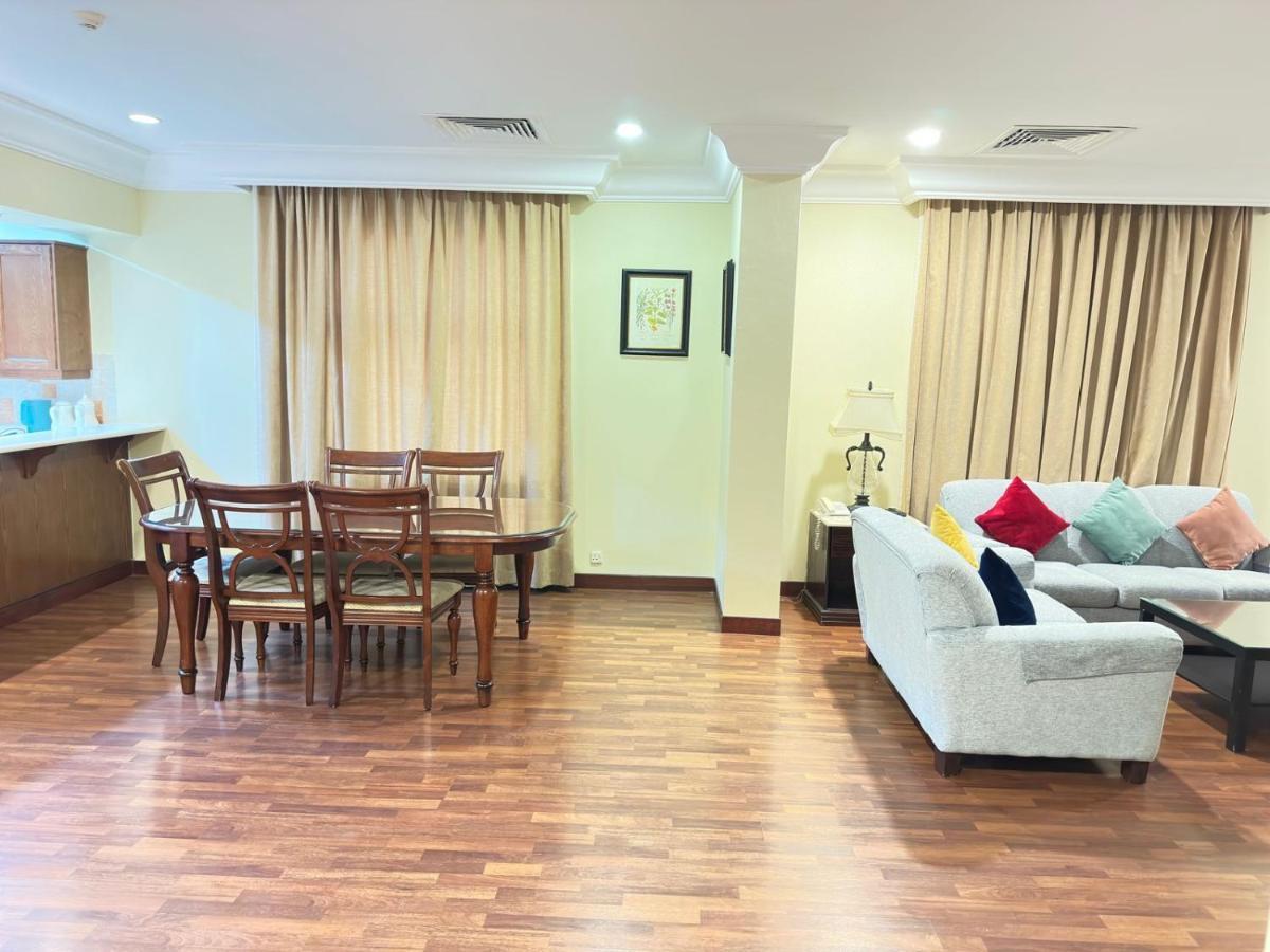 The Palace Suites El-Huber Dış mekan fotoğraf