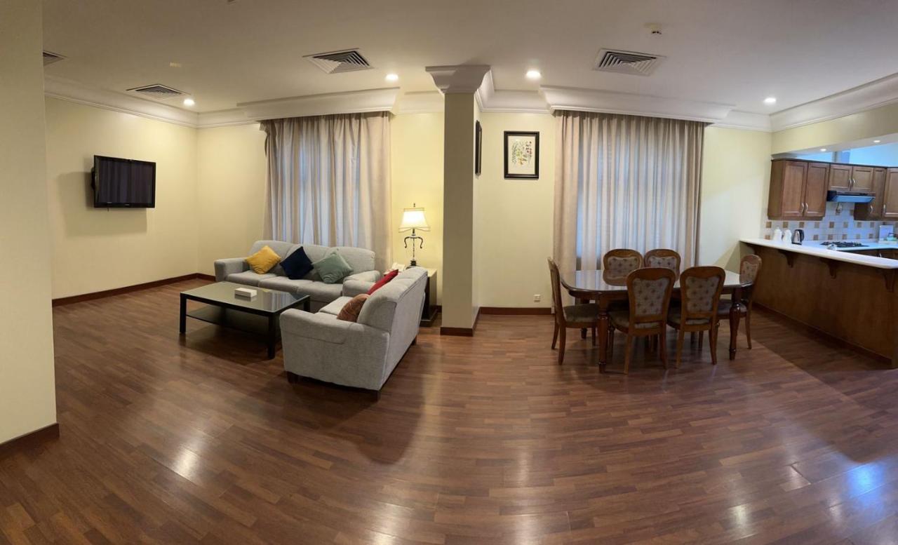 The Palace Suites El-Huber Dış mekan fotoğraf