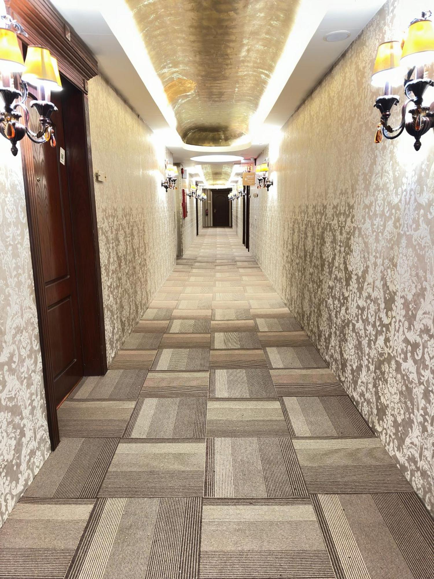 The Palace Suites El-Huber Dış mekan fotoğraf
