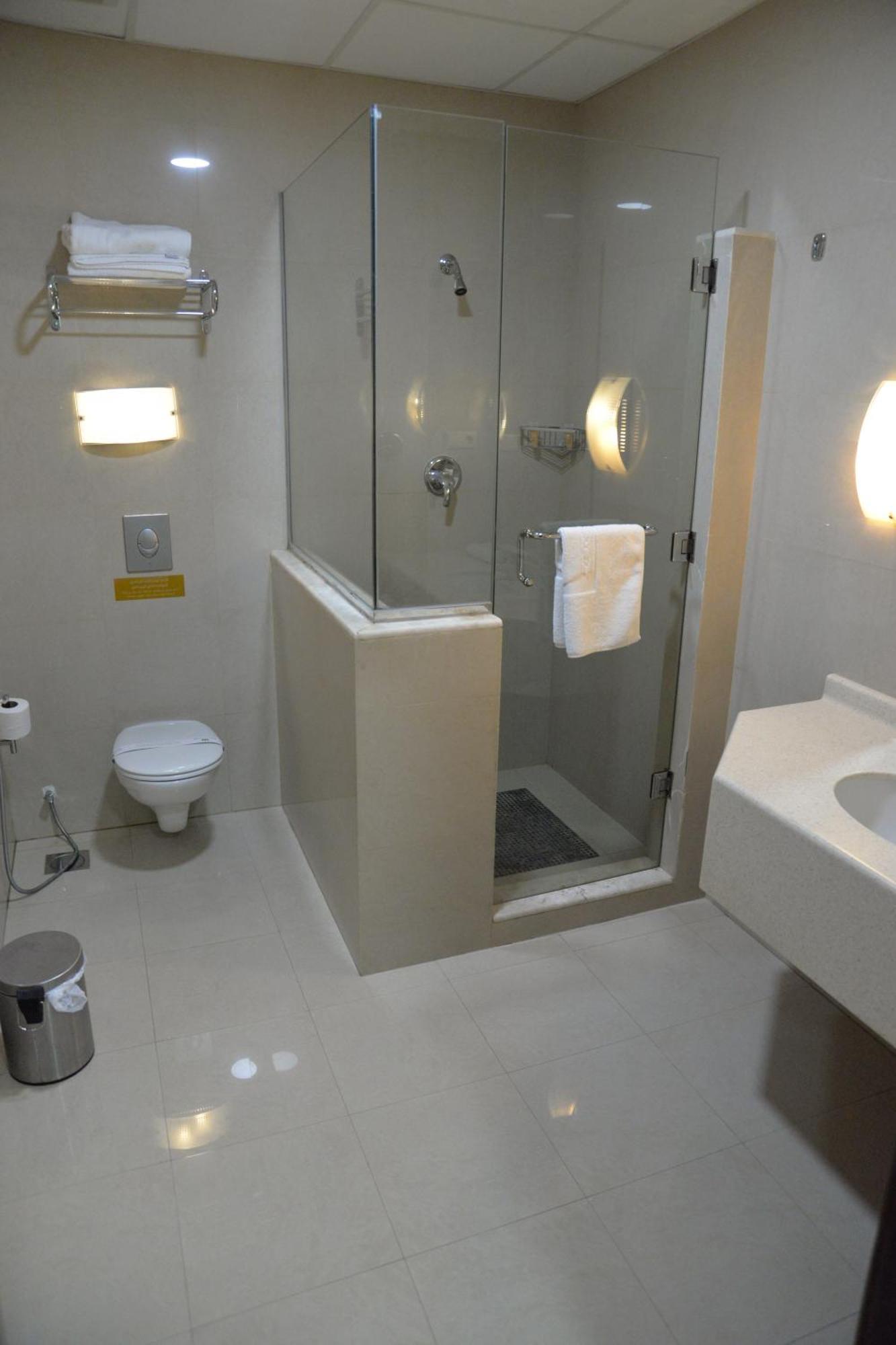 The Palace Suites El-Huber Dış mekan fotoğraf